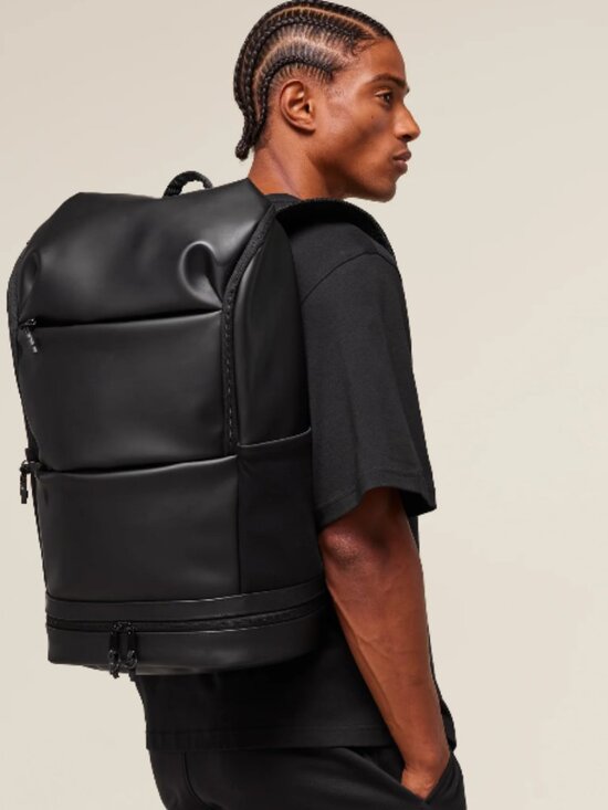 Gymshark Other - Gymshark Sleek Backpack Black Laptop Travel Bag Meal Prep Padded Logo Gym